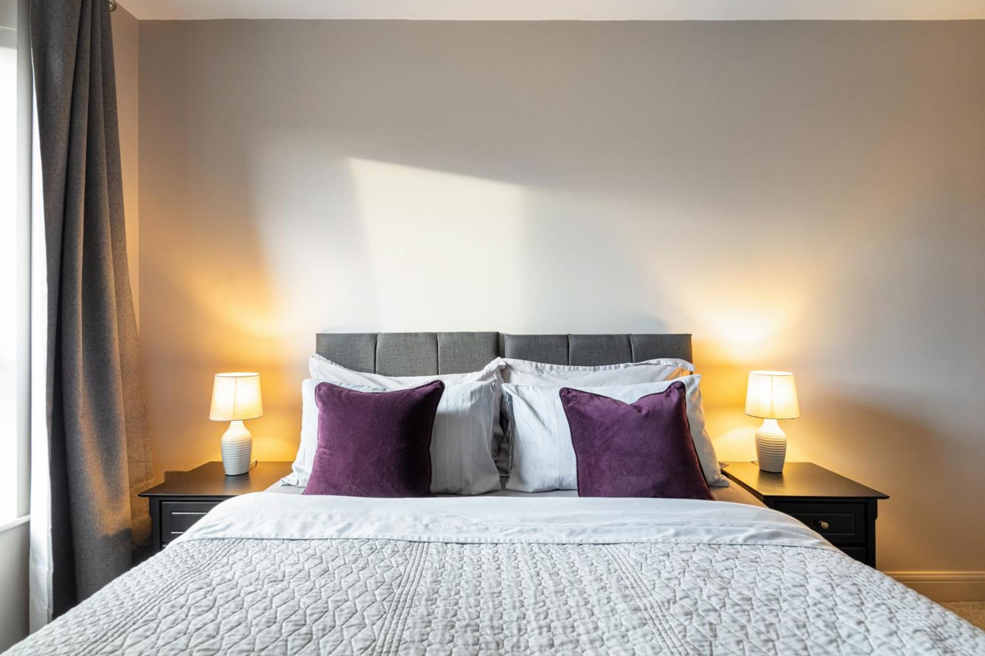 Excel, O2, Canary Wharf, London City Airport - Free Parking Esterno foto
